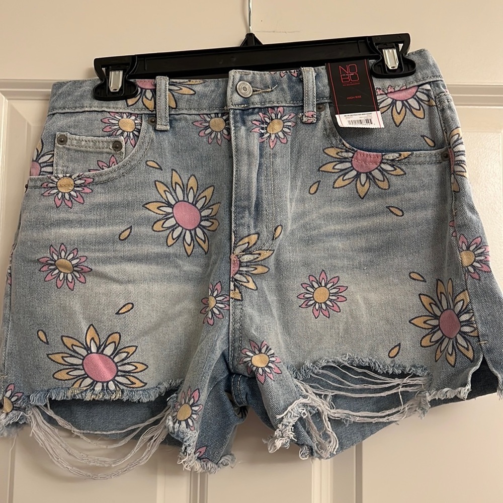 No boundaries ladies Jean shorts